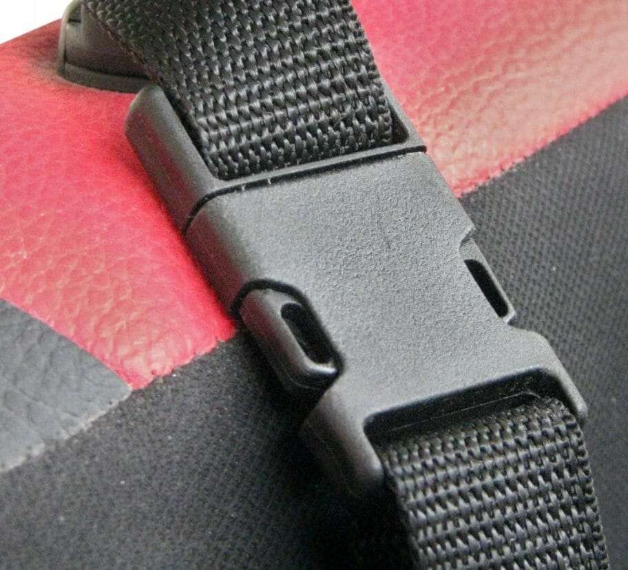 Set 2 protectii auto matlasate, universale, lavabile, grena, protectie sezut scaun sau bancheta si protectie spatar scaun, Metru Patrat - MetruPatrat.ro