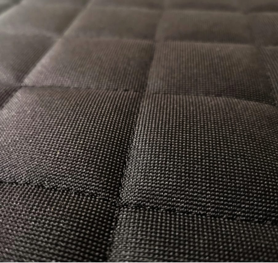 Set 3 protectii auto, matlasate,universale, negre, lavabile, impermeabile, protectie bancheta cu decupare cotiera,spatar scaun si protectie scaune fata, Metru Patrat