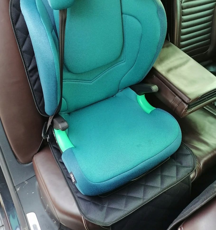 Set 3 protectii auto, matlasate,universale, gri, lavabile, impermeabile, protectie bancheta , protectie scaun fata si protectie spatar scaun, Metru Patrat