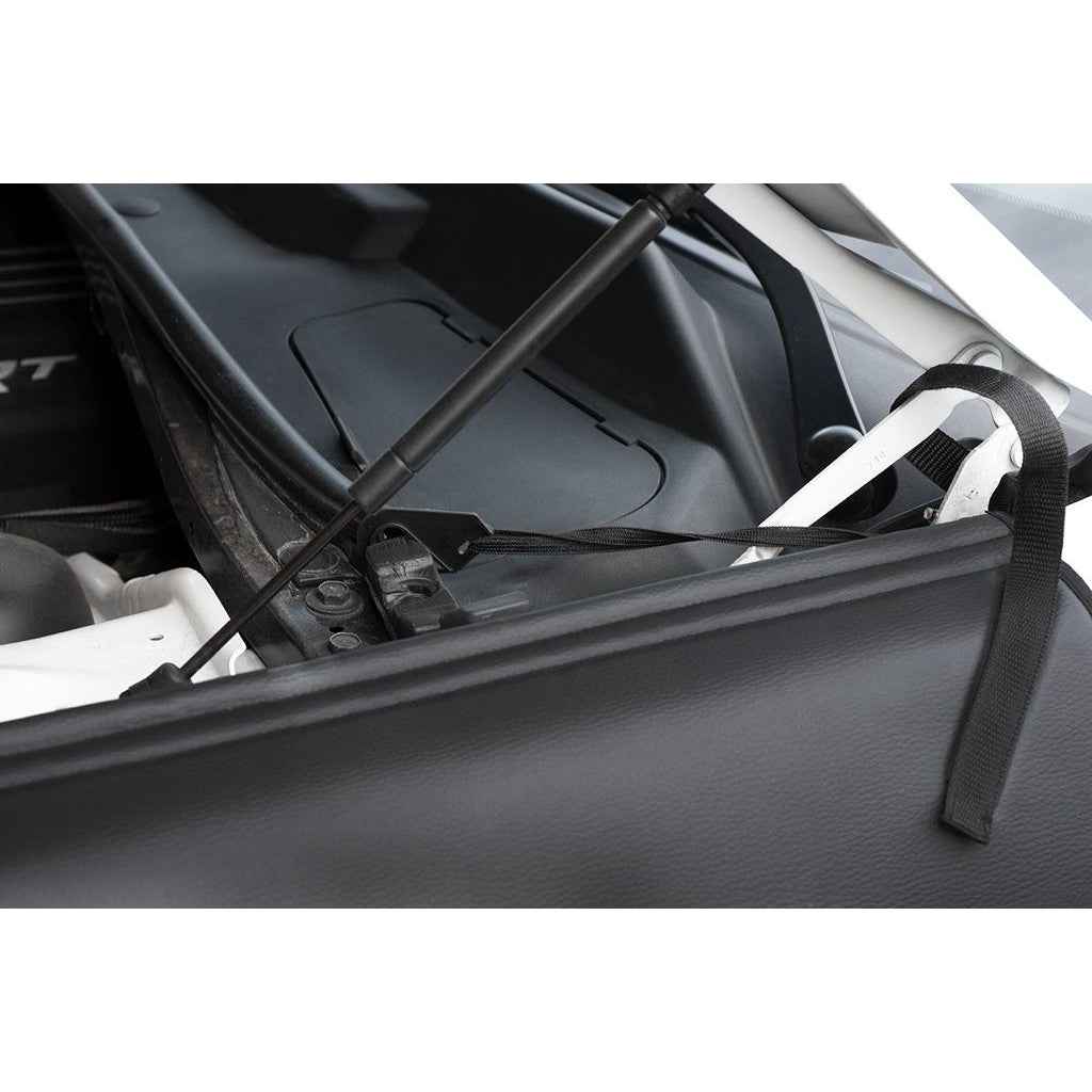 Husa protectie aripa auto, cu banda magnetica si 3 prinderi cu carlige, universala, din piele ecologica 10039