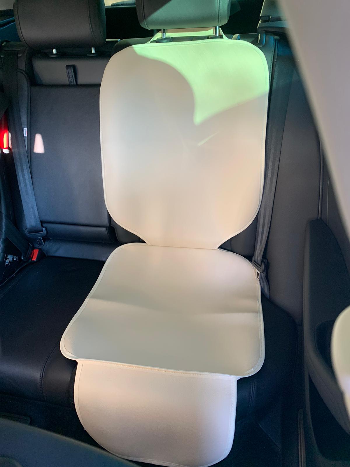 Protectie scaun auto copii, scoica bebe, crem, din piele ecologica neteda, lavabila, impermeabila