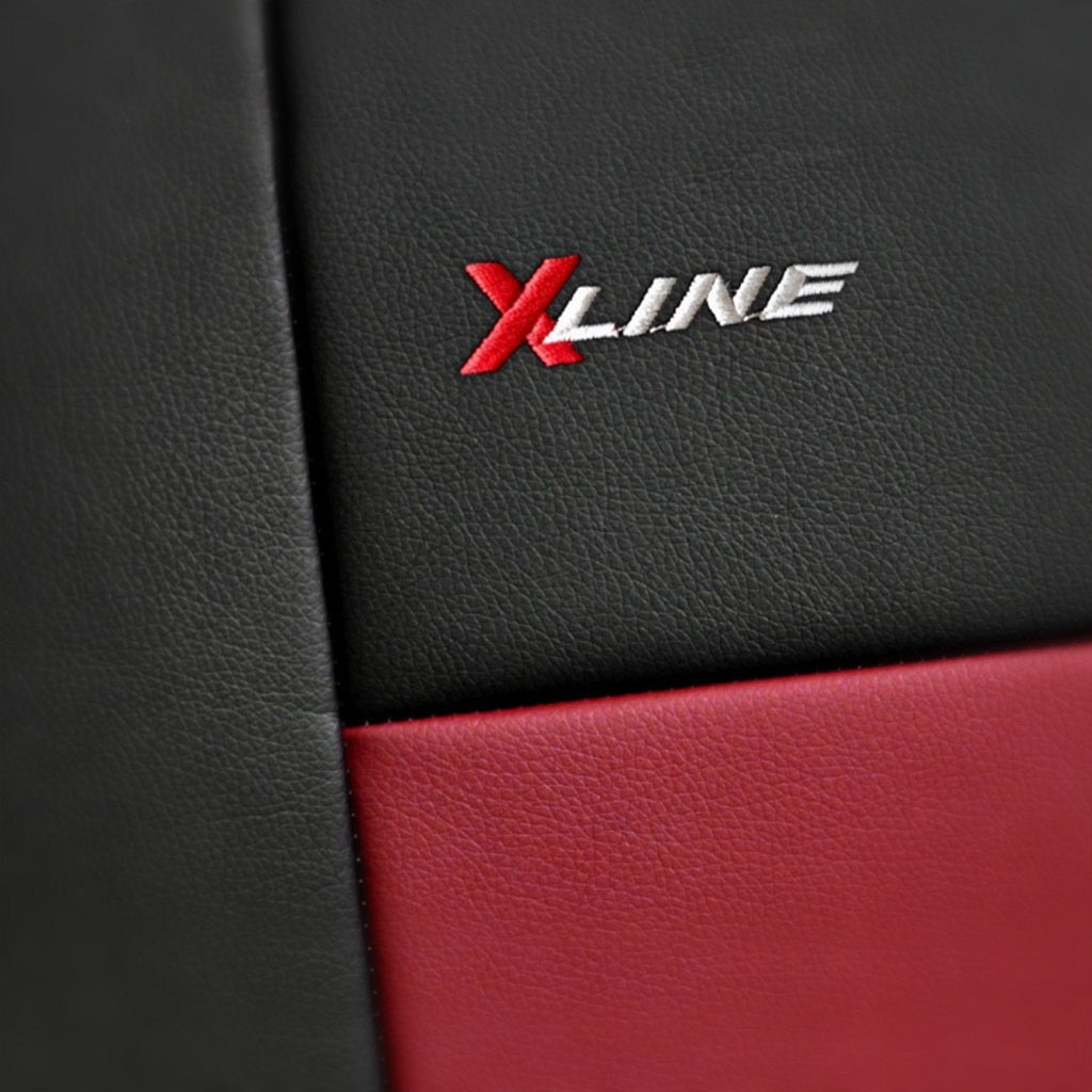 Set huse auto universale , 9 bucati , din pele ecologica , din gama X line , de culoare negru cu rosu AH215R