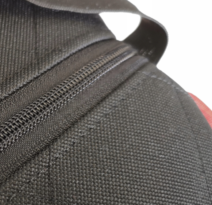 Set 2 perne auto perna pentru gat si perna pentru spate