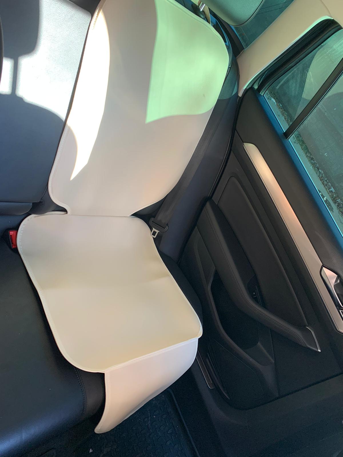 Set 2 protectii auto, scoica bebe, pentru scaune fata sau bancheta spate, din piele ecologica, lavabile, model universal, crem