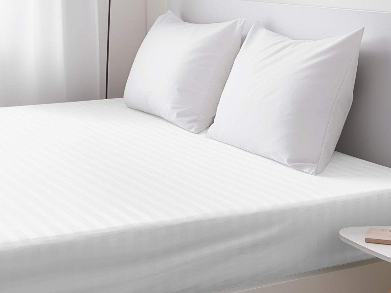 Cearceaf cu Elastic din Damasc Premium, Alb Imaculat, Dungi Late, Bumbac 100%, Grosime 180 grame/m², Metru Patrat - MetruPatrat.ro