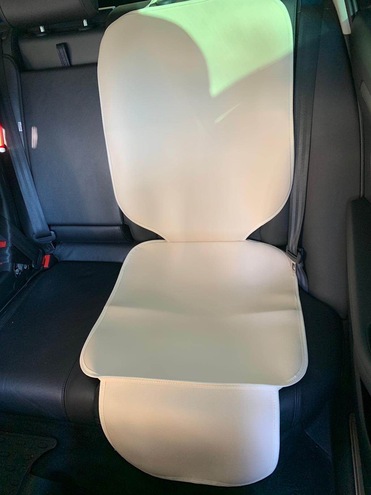 Set 2 protectii scaune auto, crem, din piele ecologica, universale, lavabile, impermeabile - protectie spatar scaun fata si protectie pentru scaun auto, scoica bebe