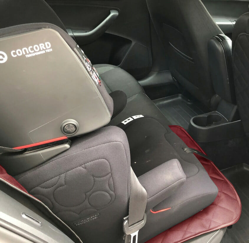 Set 2 protectii auto matlasate, universale, lavabile, grena, protectie scaun sau bancheta si protectie spatar scaun cu buzunar organizator, Metru Patrat