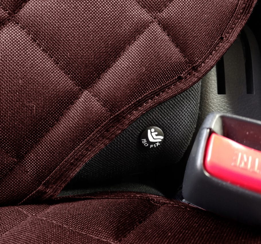 Set 3 protectii auto, matlasate,universale, grena, lavabile, impermeabile, protectie bancheta cu decupare cotiera  si 2 protectii scaune fata, Metru Patrat