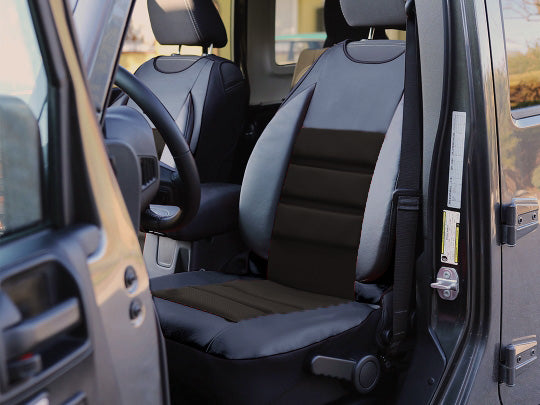 Husa auto universala, tip maieu, ergonomica, din piele ecologica pok