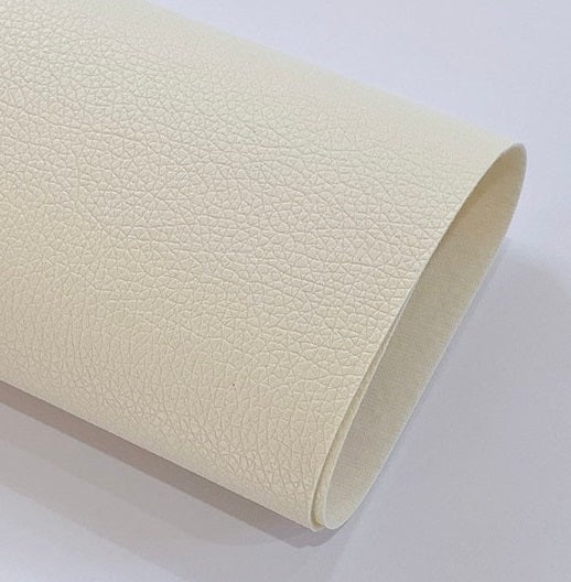 Set 2 protectii auto, scoica bebe, pentru scaune fata sau bancheta spate, din piele ecologica, lavabile, model universal, crem