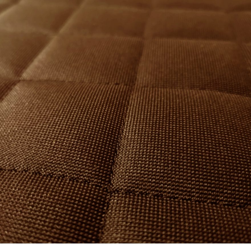 Set 3 protectii auto, matlasate,universale, maro, lavabile, impermeabile, protectie bancheta si 2 protectii scaune fata, Metru Patrat