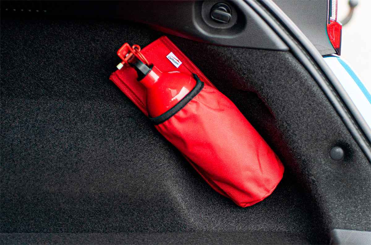 Husa pentru stingator auto matlasata, negru rosu, cu banda velcro pentru fixare usoara, universala