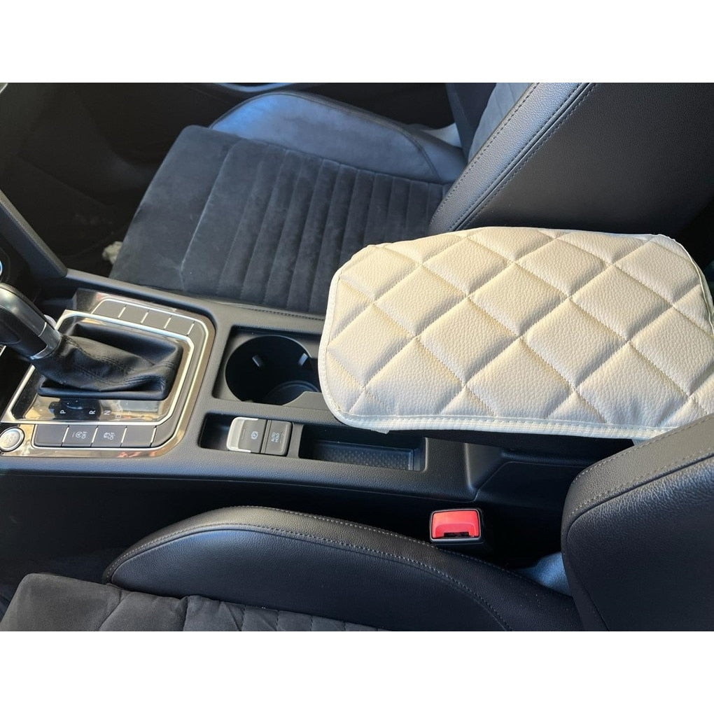 Protectie auto pentru cotiera, din piele ecologica matlasata, universala, crem - MetruPatrat.ro