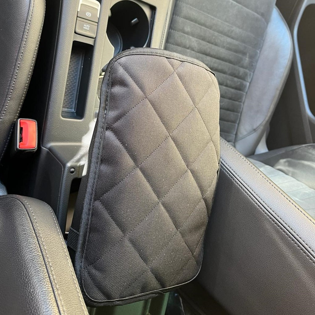 Protectie auto pentru cotiera, matlasata, universala, neagra - MetruPatrat.ro